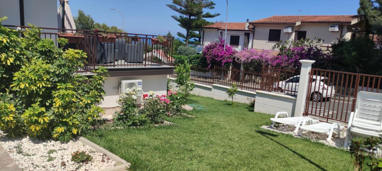 Alba De Mar B&B Roseto Capo Spulico Exterior foto